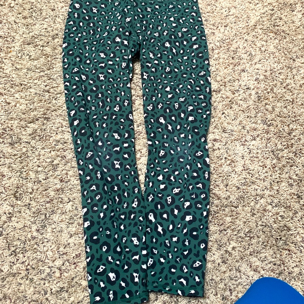 Fabletics Powerhold 7/8 length leggings